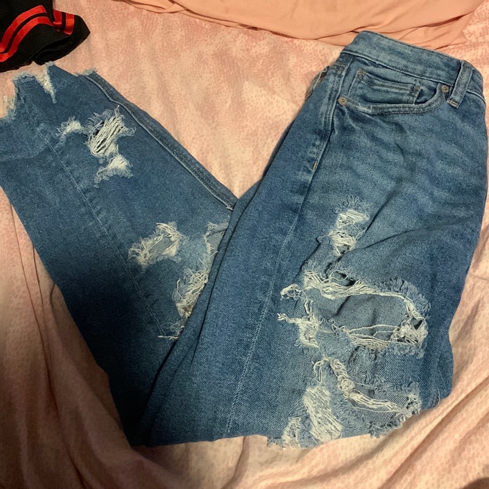 ripped american eagle jeans